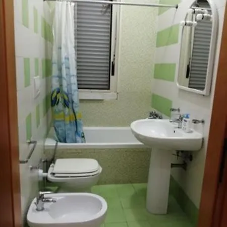 One Bedroom 公寓 *